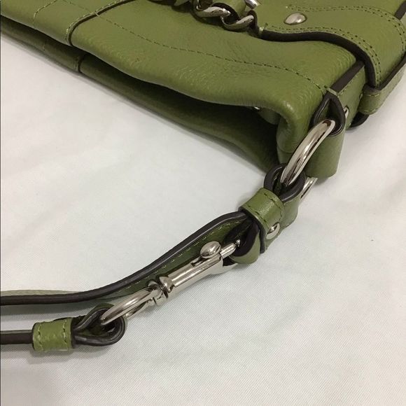 Coach Rare Green Leather Shoulder Crossbody Bag Good PreOwned Condition - Picture 3 of 13